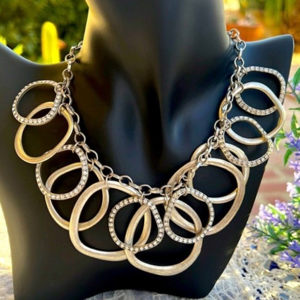 Vintage Premier Designs Brushed Silver Rhinestone Circles Necklace Y2K
